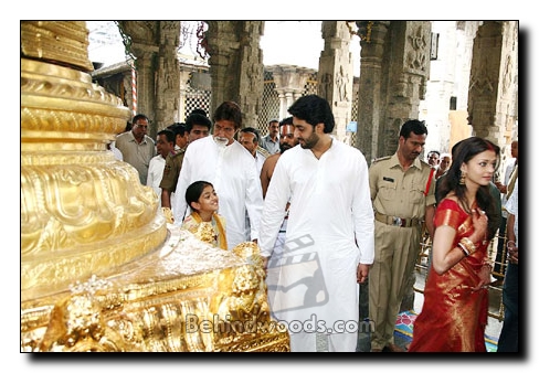 Aish and Abhi at Thirupathi - Gallery