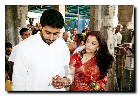 Aish and Abhi at Thirupathi - Gallery