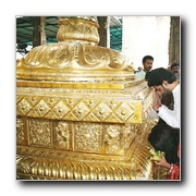 Aish and Abhi at Thirupathi - Gallery