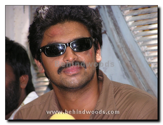 Kizakku Kadarkarai Salai - Press meet