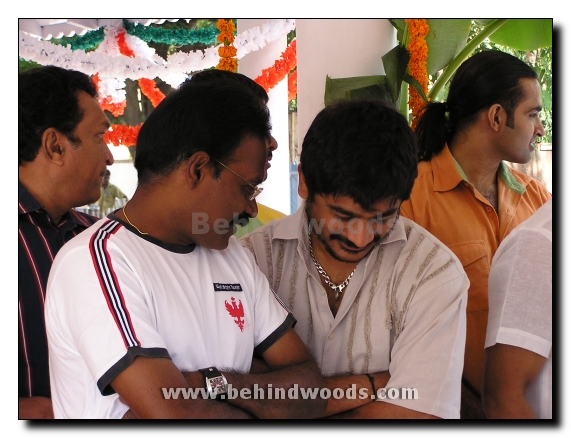 Parattai alias Azhagu Sundaram - Movie launch 