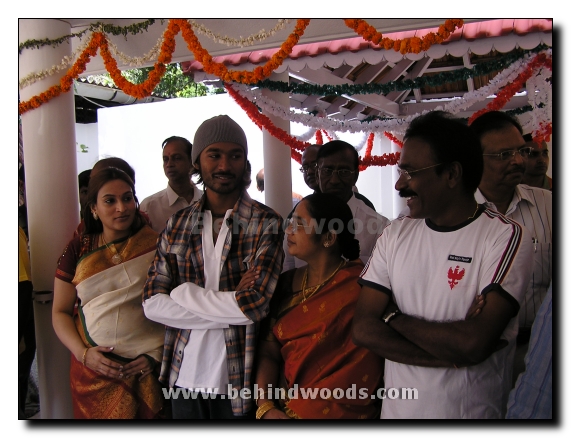 Parattai alias Azhagu Sundaram - Movie launch 