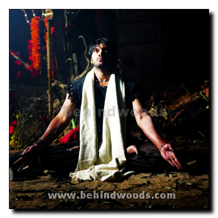 Naan Kadavul  Movie Gallery