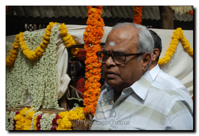 Film fraternity pays last respects to Jeeva