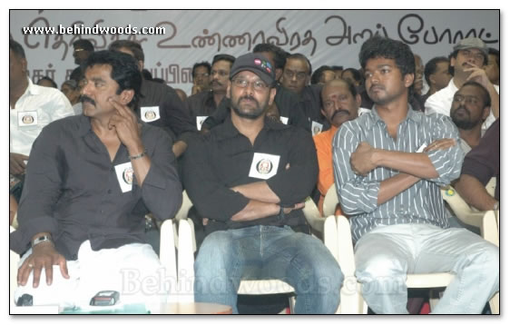 Showing solidarity  images of Kollywood fast