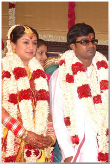 Selvaraghavan Sonia Agarwal Aayirathil Oruvan