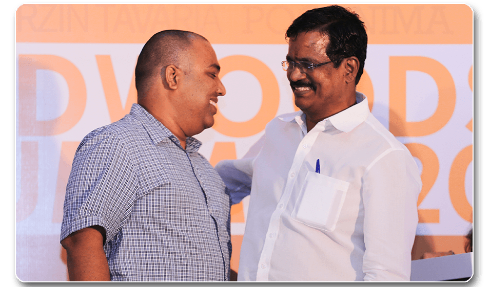 C.V.Kumar AT BEHINDWOODS GOLD SUMMIT 2013 FILM AWARDS