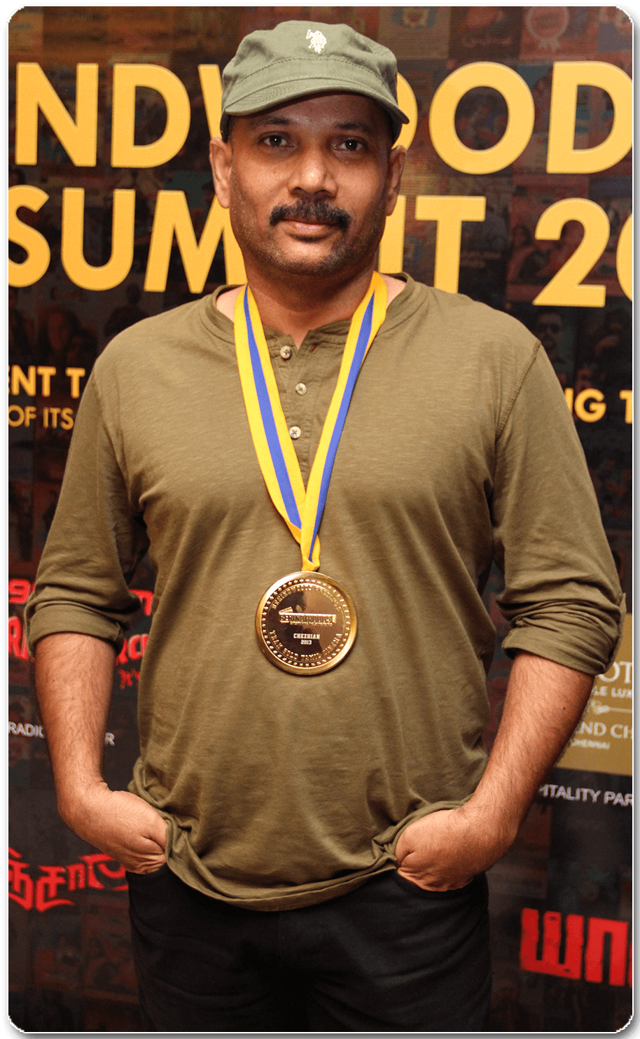 Chezhian AT BEHINDWOODS GOLD SUMMIT 2013 FILM AWARDS