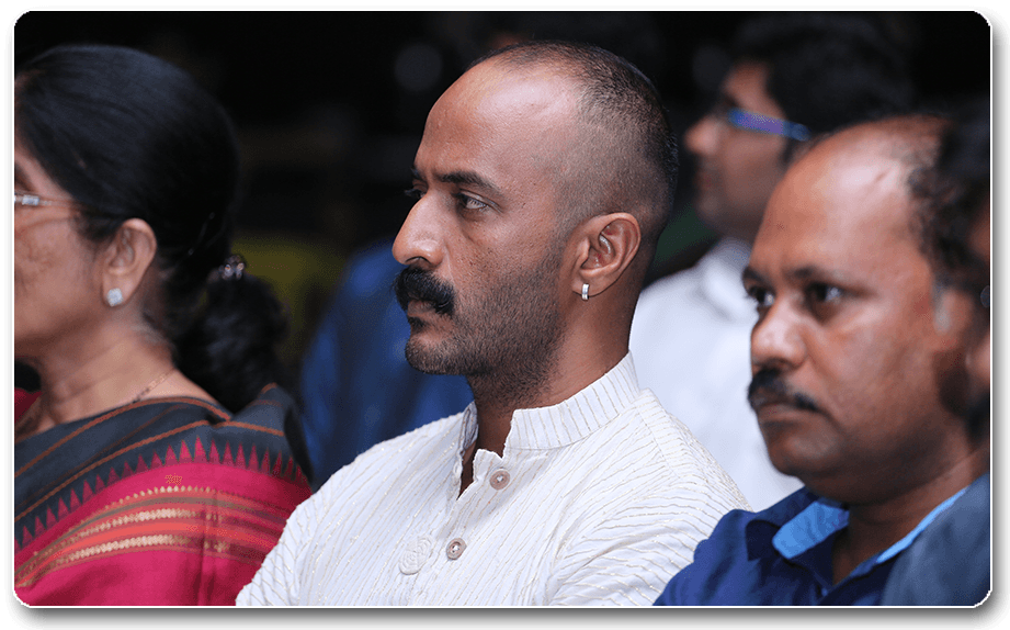 Kishore AT BEHINDWOODS GOLD SUMMIT 2013 FILM AWARDS