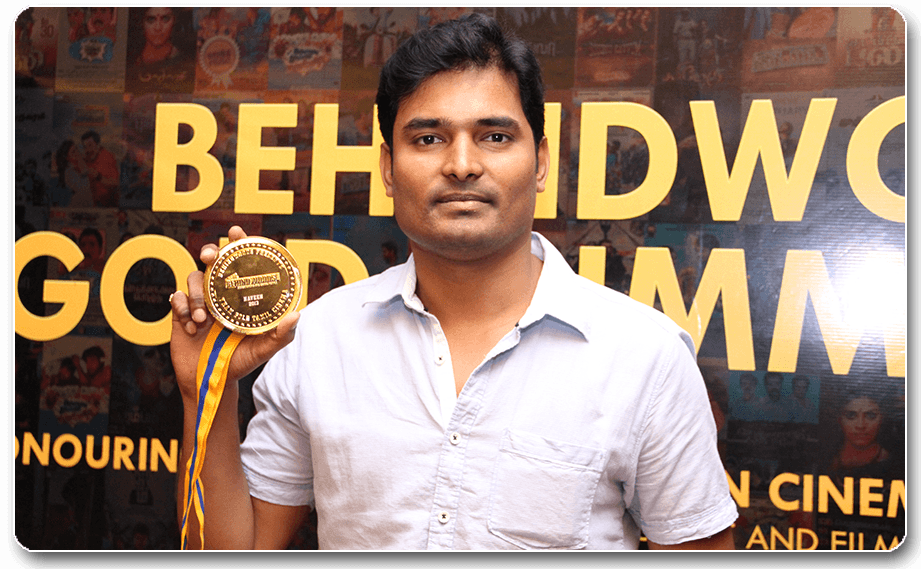 Naveen AT BEHINDWOODS GOLD SUMMIT 2013 FILM AWARDS