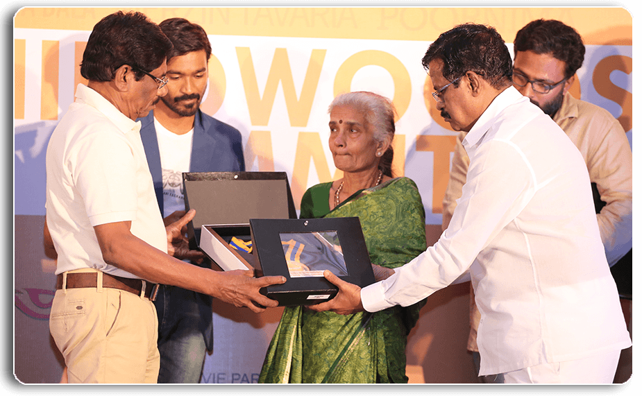 Sasikumar AT BEHINDWOODS GOLD SUMMIT 2013 FILM AWARDS