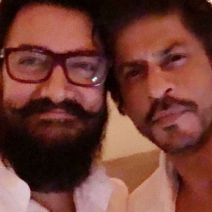 Shah Rukh Khan accepted the request of Aamir Khan to attend an event on behalf of him