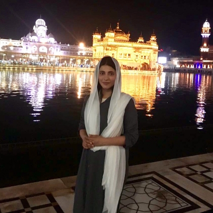 Shruti Haasan visits Golden Temple at Amritsar