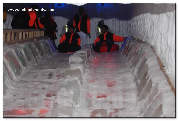 Film stars at Abirami Mega Mall  Images