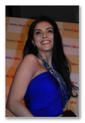 Asin dines with Tatasky winner - Images
