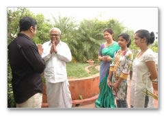 Kamal calls on K Balachander - images 