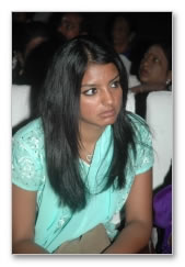 Classical performance by Seemans nieces - Images