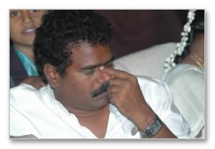 Classical performance by Seemans nieces - Images