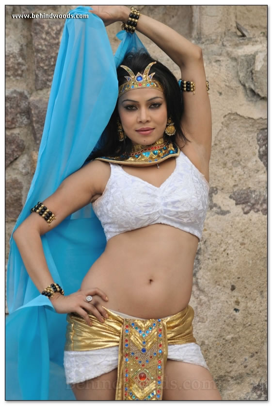 Guthirai Movie - Images