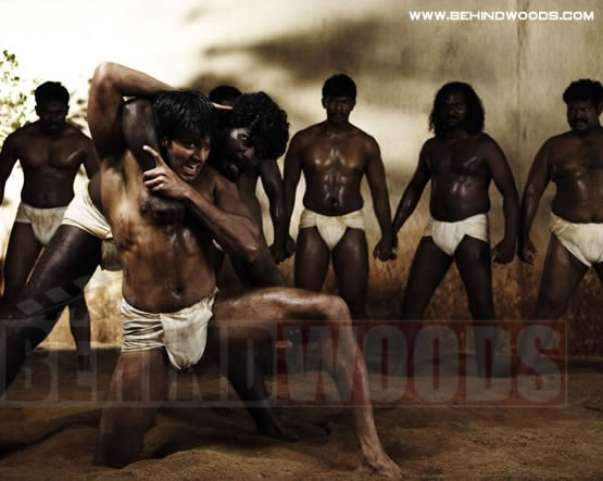 Madharasapattinam - Movie images