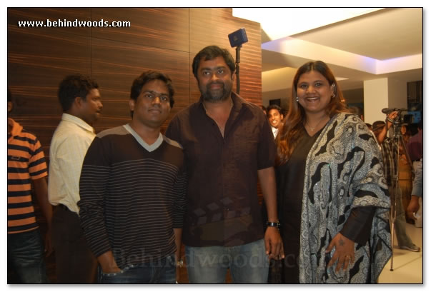 Naan Kadavul Premiere Show - Images