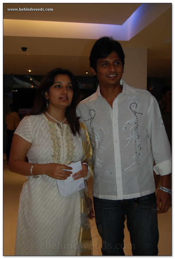 Naan Kadavul Premiere Show - Images