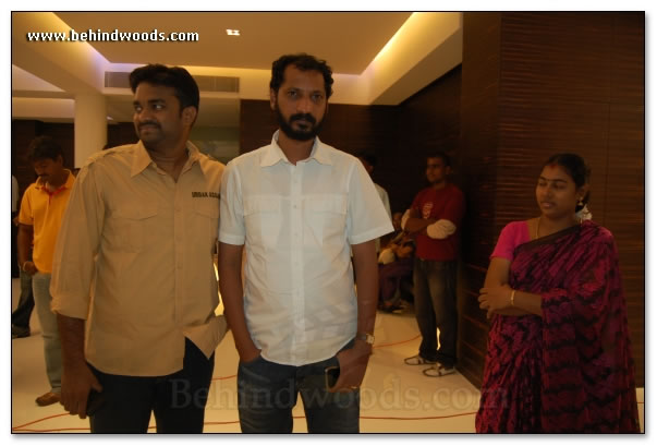 Naan Kadavul Premiere Show - Images