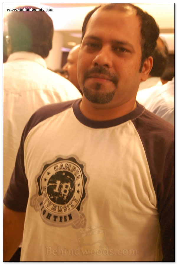 Naan Kadavul Premiere Show - Images