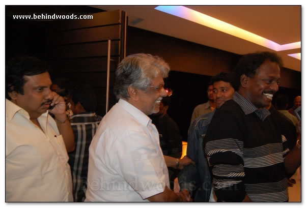 Naan Kadavul Premiere Show - Images