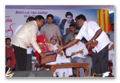 Nee Indri Naan Illai Movie Launch: Images