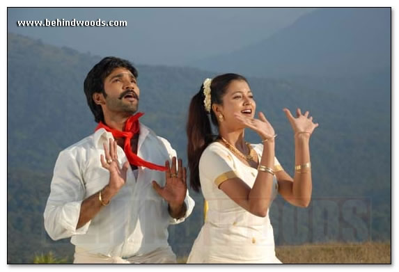 Sarithiram Movie Images