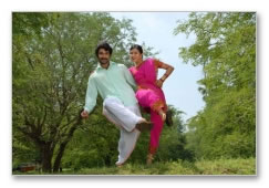 Sarithiram Movie Images