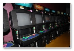 Sathyam launches Arcade games  Images