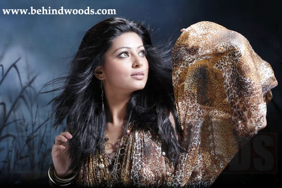 http://www.behindwoods.com/hindi-tamil-galleries/sneha/sneha-03.jpg