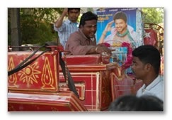 Villu - Fans frenzy - images
