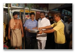 Villu - Fans frenzy - images