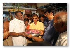 Villu - Fans frenzy - images