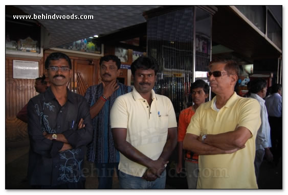 Villu - Fans frenzy - images