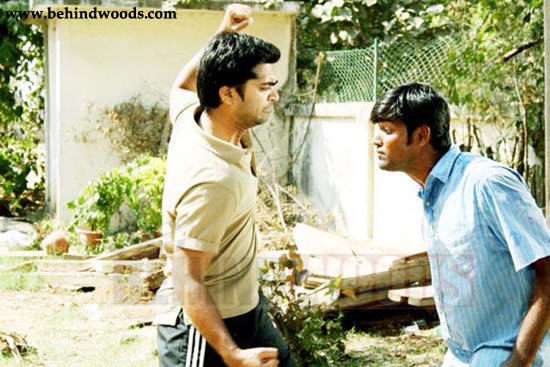 Vinnai Thaandi Varuvaaya