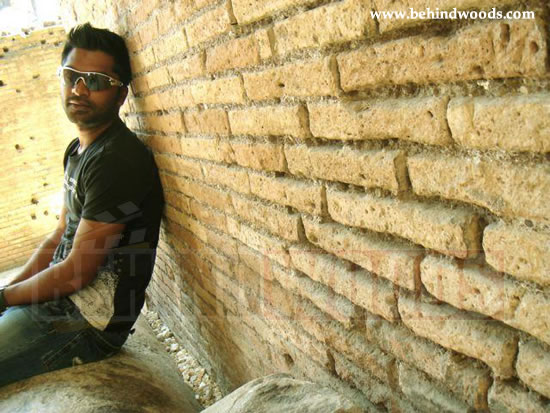 Vinnai Thaandi Varuvaaya Shooting Spot - Images