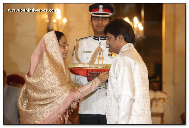 Vivek receives Padma Shri: Images