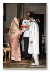 Vivek receives Padma Shri: Images
