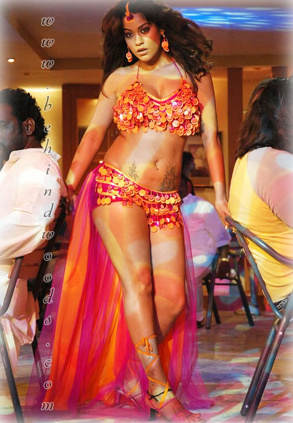 http://www.behindwoods.com/image-gallery-stills/photos-1/mumaith-khan/images/mumaith-khan-01.jpg