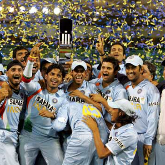 Australia vs India vs Sri Lanka - 2008 (Tri-series) in Australia / captain - MS Dhoni