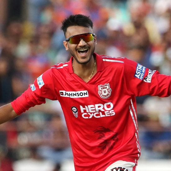 Axar Patel (KXIP) vs GL in 2016