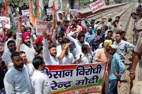 After Madhya Pradesh, Haryana farmers stage protest