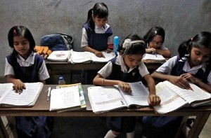 AP to convert Telugu medium schools into English medium