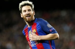 Barcelona extends Lionel Messi's contract until 2021