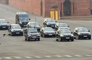 Bengaluru traffic cop stops President Pranab Mukherjee's convoy for ambulance