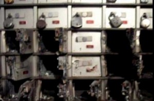 Burglars rob thirty lockers of items worth crores
